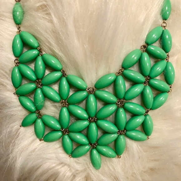 Jewelry - Bib Statement Necklace